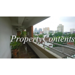Low-Rise Apartment 3 bedroom, 2.5 bathrooms in Soi Aree about 10min walk Ari BTS station
