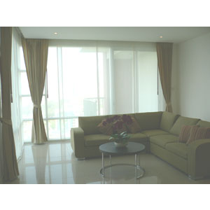 Fullerton Condominium-Living room