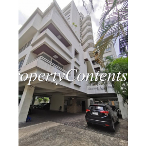 3 bedroom Low-rise Apartment newly renovated around Chong Nonsi BTS