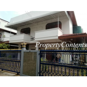 2-stories house in the secure village with 7 beds for rent in Phaholyothin 5 around Ari BTS station