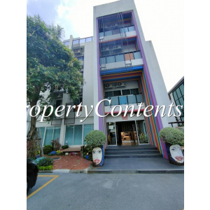 Apartment 1 bedroom with balcony in Phaholyothin around Ari BTS about 15 min walk or 1.4 Km. from Ari BTS Station