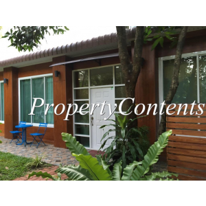 House in the secure compound with Apartment about 100 sq m. with 2BR/ 2 BA in secure compound Sukhumvit 49-55, 15min walking to Thong Lo BTS Station