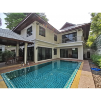 House with private swimming pool for rent in Yenarkat, Sathorn