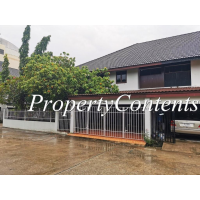 Semi-Detached House for rent in compound share pool near St Andrew Int'l School , Sukhumvit 107
