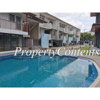 3-stories townhouse with 2 bed for rent in the compound in Phaholyothin around Ari BTS station