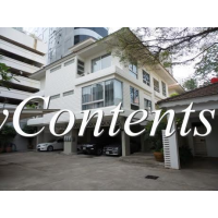 4 bedroom house for reny around Phrom Phong BTS